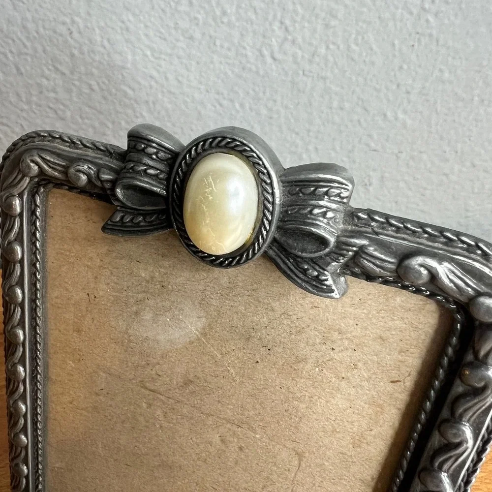 Vintage Photo Frame Small Rectangle Hollywood Regency Silver Bow Faux Pearl